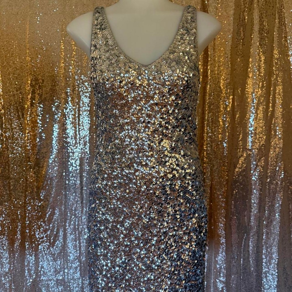 Silver Sequin Mini Dress V-Neck Sleeveless Glam Party NWT/One Size